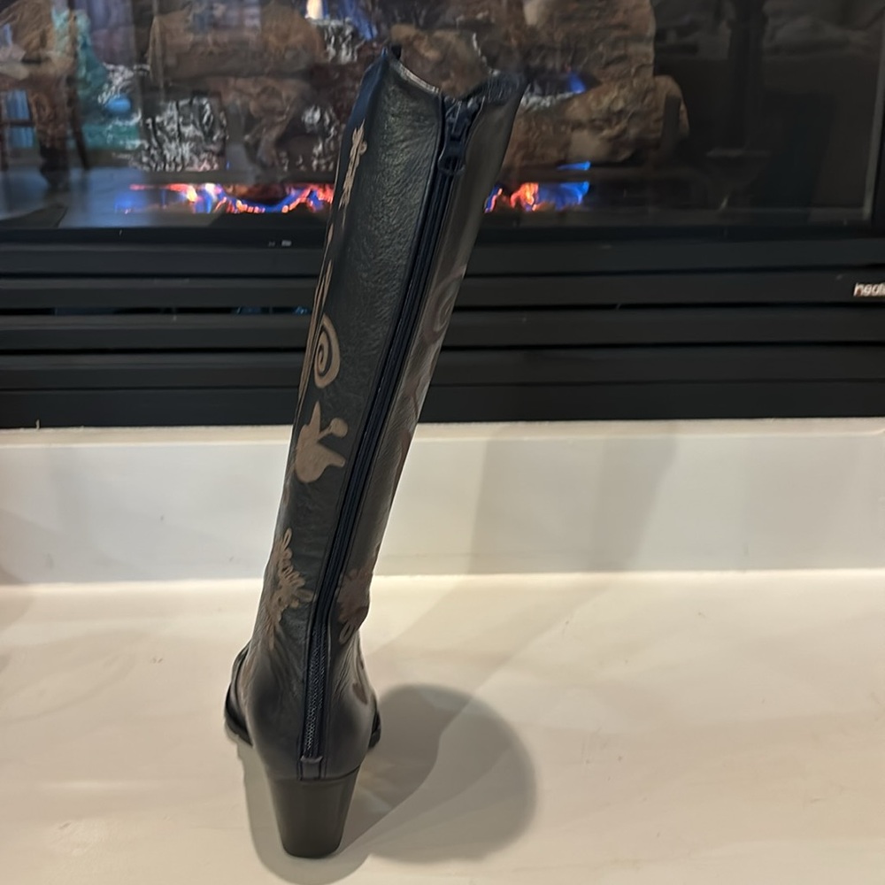 ARTEMIS ERKAN DEMIR DARK NAVY TAUPE DESIGN LEATHER ARTISAN BOOTS WOMEN’S SIZE 36 - Picture 5 of 12